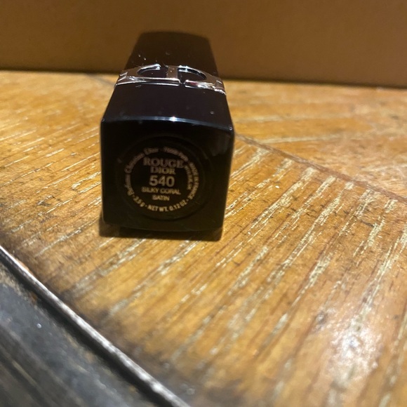 NWOB DIOR ROUGE SILKY CORAL SATIN - Picture 4 of 4